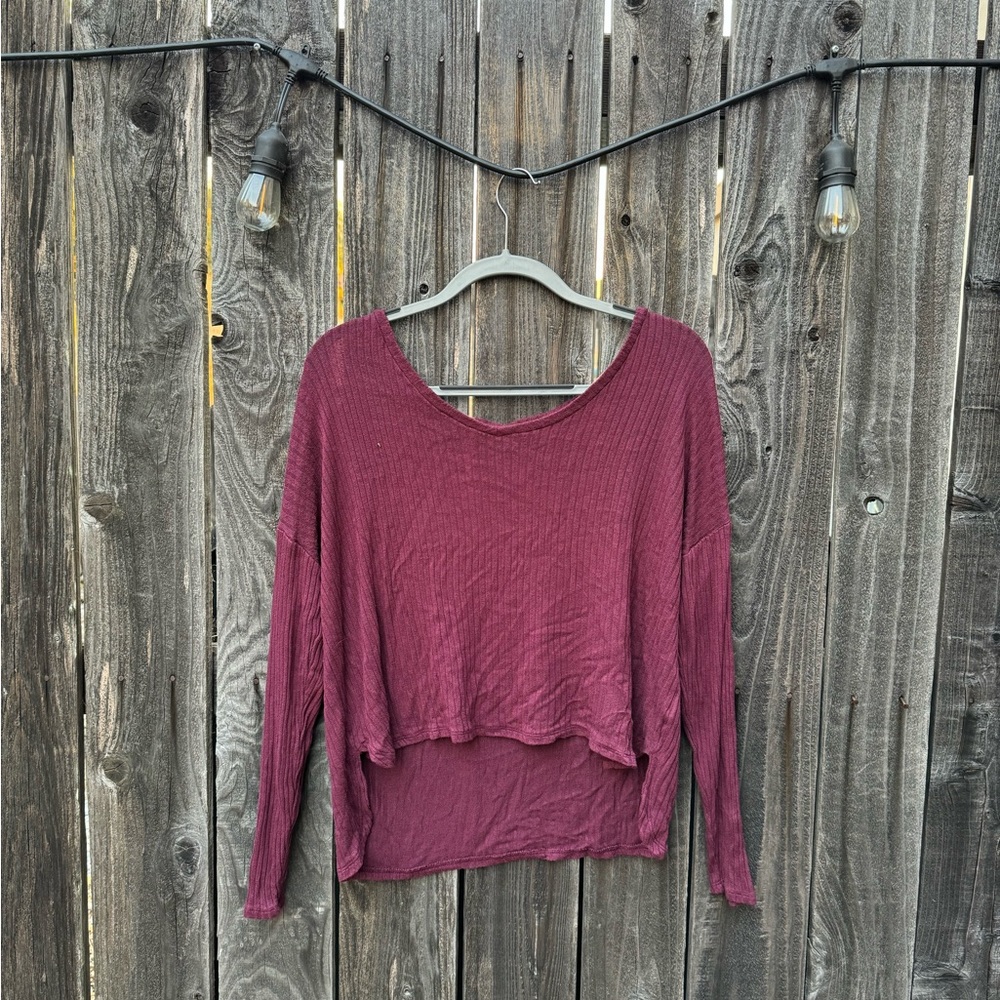 Clearance 3/$15 American Eagle Burgundy Red Soft and Sexy V Neck Slub Tee Sz XS